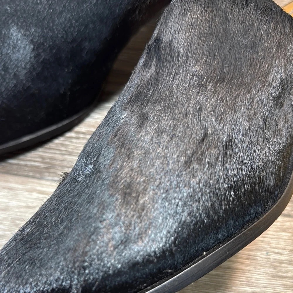 Trask Black Fur-Textured Mules woman’s size 8.5 (s28)